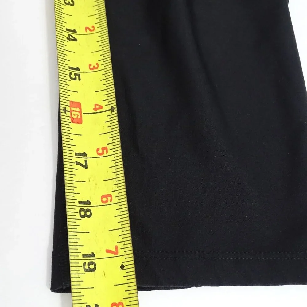 Xersion Black Cropped Athletic Leggings Women Size M Zippered Pocket Reflective
